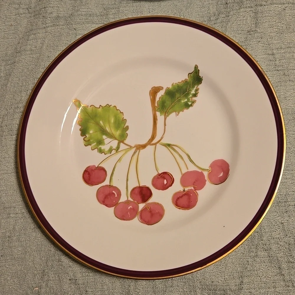 Crate&Barrel Berry Themed Plates Set of 4 8 inches